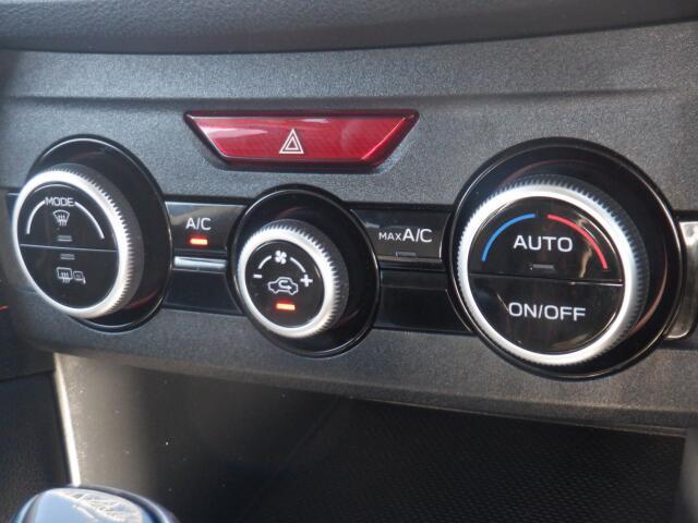 オートエアコンで自分好みの室温を素早く設定出来ます。快適な室温で、快適な運転をお楽しみ下さい！