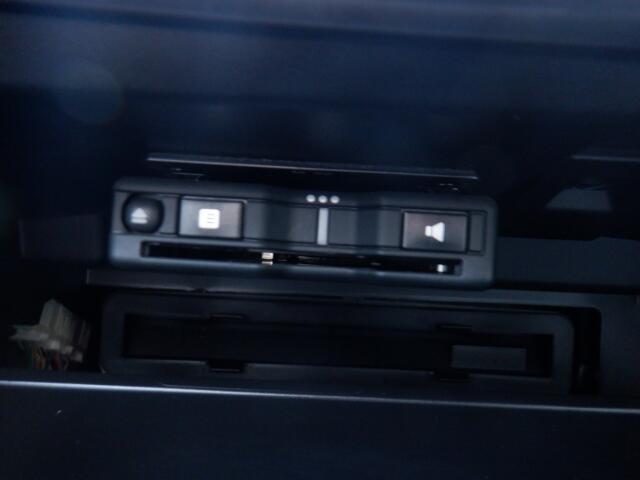 ETC利用で高速料金割引！料金所渋滞を解消しアイドリング時に発生する排気ガスも減らせCO2削減にも貢献！環境のみならずおサイフにも優しいですね