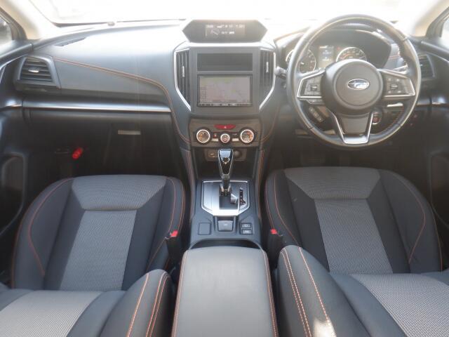 内外装の清掃・ガラス系ボディコーティングをCARクリーニング専門業者が施工いたしますので大変清潔。オリックス自動車ではみなさまに快適なドライブをお約束。