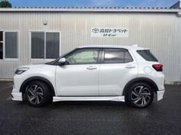 ロングラン保証1年付きです。保証距離は走行距離無制限となっております（プラスでの延長保証もございますがその場合は有料となっております。詳しくはスタッフまでお尋ねください。）