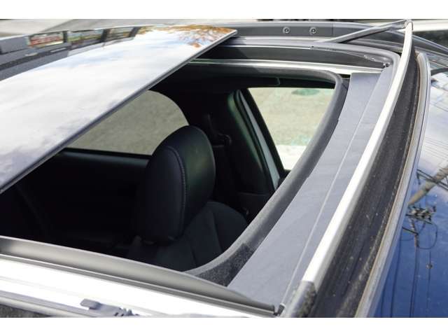 電動ガラスサンルーフ