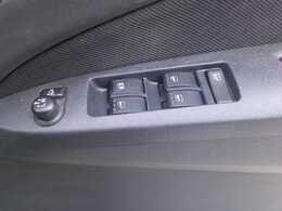 パワーウィンドウ・電動格納ミラー付き！