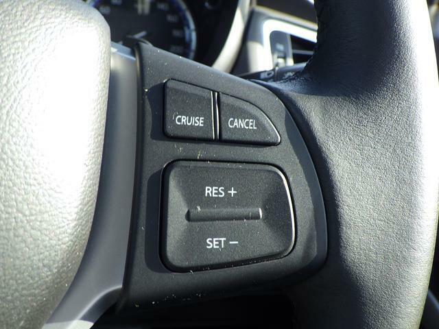 クルーズコントロールシステムで走行中にスイッチ設定、速度を自動に維持させますので高速運転などに便利です。（高速道路にて使用下さい）