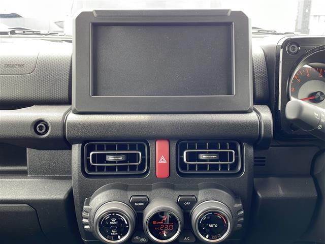 【オートエアコン】車内温度を感知して自動で温度調整をしてくれるのでいつでも快適な車内空間を創り上げます！