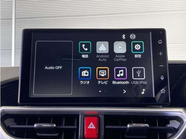 ディスプレイオーディオを装備。スマホと車をつなぐことで、これまでのナビに加えていろんなサービスが楽しめます。