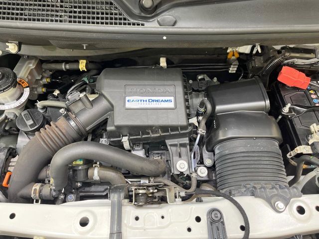 親切・丁寧な専門メカニックスタッフが応対！・車検・点検整備・事故等の修理などアフターサービスも安心。お車のカスタマイズもネクステージのサービススタッフまでご相談ください！