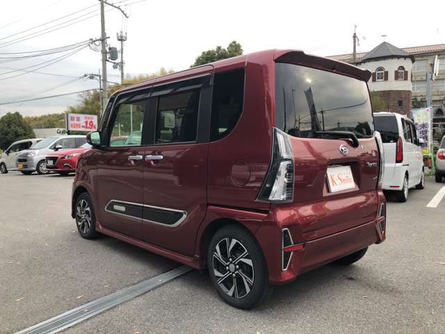 お車は一生の内にそう何度も買いなおされるものではありません。なので後悔の無いお車選びとカーライフ私たちケイスマイルにサポートさせて下さい！