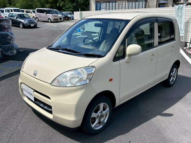 ◎ずっと無料◎当店にて購入頂いた車は、その車にお客様が乗られてる間は無料でエンジンオイルを交換致します（年2回迄、銘柄指定不可、ご来店が可能な方に限ります）。オイル代はバカになりません。大好評！