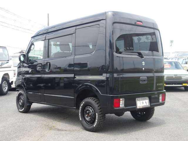 ご覧いただいているお車ですが、メールでのお問い合わせが非常に多い車両になります！お急ぎのお客様はお電話にてお問い合わせ下さい！在庫の有無、お車の状態をお伝えさせて頂きます！