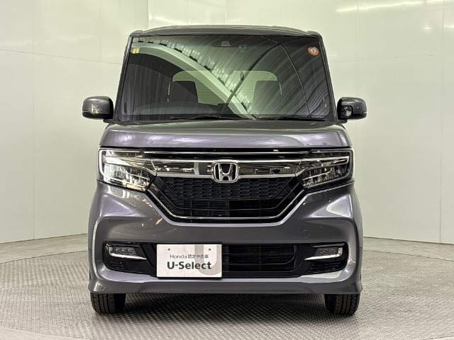 令和3年式のN-BOXカスタム入庫！！ホンダセンシング搭載車！！左側電動スライドドア！！フロント左右シートヒーター！！ETC！！サイドカーテンエアバッグ！！純正アルミホイール！！USB充電接続ジャック
