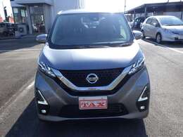 4，599km　車検整備。純正フルセグナビ　CD/SD　ステリモスイッチ連動　アラウンドビューモニター・全周囲モニター　LEDヘッドライト＆LEDフォグランプ　オートハイビーム　オートハイビーム　アルミ