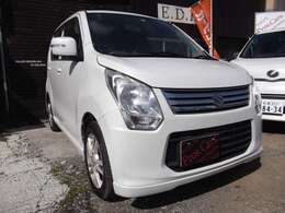 弊社では入庫時に一通りの点検とともに、ブレーキ回りの分解及び作動確認、エンジンオイルの交換を行っております。