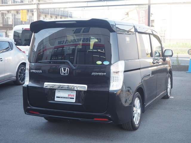 納車前には指定工場でしっかりとした整備を行いお客様に安心してお乗り頂ける様に心掛けています。だからできるカートルズは100％全車保証付き！「いいクルマ」と言われたい！を実現する為に日々取り組んでます。