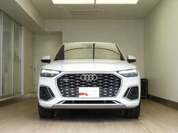 ☆エクステリアをアップデートした2世代目Q5に美しく流麗なフォルムのQ5　Sportbackが仲間入り。オンロード性能と乗り心地、洗練されたスポーティデザインとユーティリティが特徴のプレミアムSUV☆