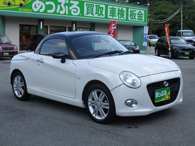 お車の車検・オイル交換・修理・鈑金塗装・ガラス修理・デントリペア・ボディコーティングなども幅広く対応しております。その際は無料で代車を貸し出し致します。車のことは何でもお任せください！