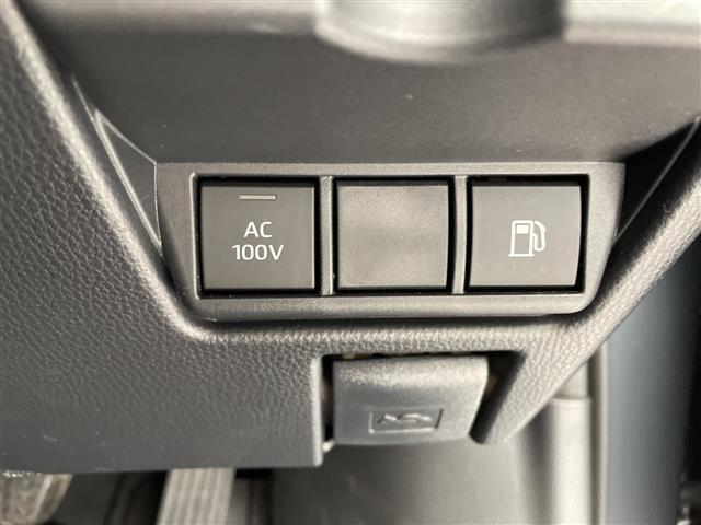 【運転席操作部】『運転席周辺の装備』の画像になります。快適なドライブを楽しむための機能が装備されています！運転席から触れるので使いやすいです！