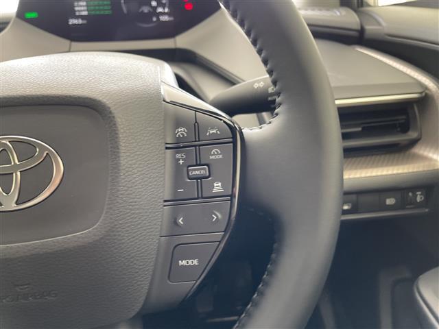 【運転席操作部】『運転席周辺の装備』の画像になります。快適なドライブを楽しむための機能が装備されています！運転席から触れるので使いやすいです！