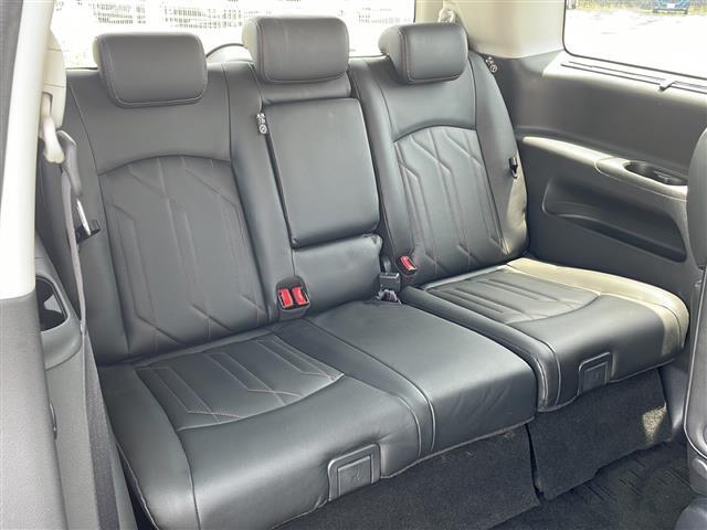 店舗にて現車の確認もいただけますので、お電話で在庫のご確認の上、是非ガリバー黒部店までご来店くださいませ！！！