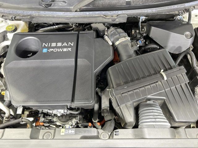 親切・丁寧な専門メカニックスタッフが応対！・車検・点検整備・事故等の修理などアフターサービスも安心。お車のカスタマイズもネクステージのサービススタッフまでご相談ください！