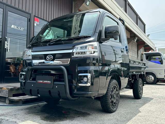 【地域に根付いたお店】福山市でこれまで20年以上、真摯にお客様にお車をお届けして参りました。今後も良質なお車をご用意し、お客様のご来店をお待ちしております。