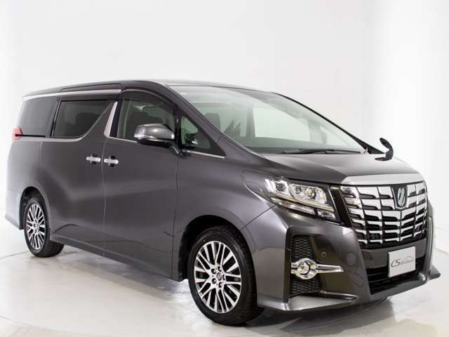 最長5年間走行無制限保証！車種ごとの専門メカニックよる全車展示前点検済み！自己診断コンピューターによる測定を行い合格車輌のみ展示させて頂いております！