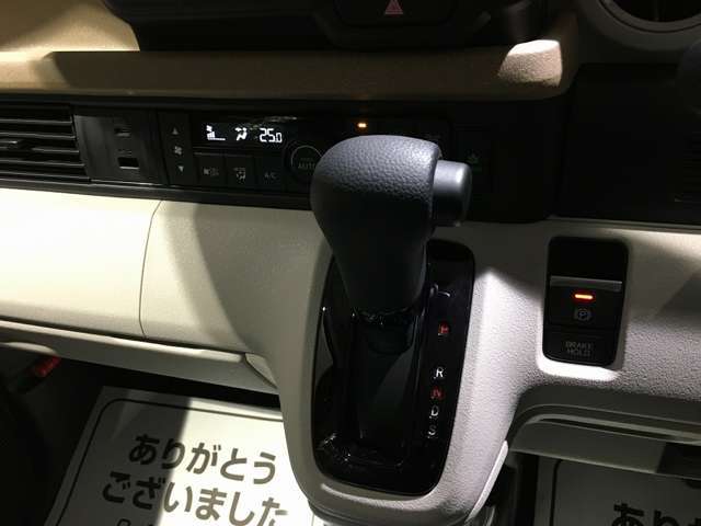 ☆当店の届出済・登録済未使用車は、原則走行距離が10km未満で年式が2年以内の車としております。☆豊富な在庫から車種、グレードや色をお選びいただくことできます。