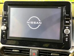 【純正ナビ】人気の純正ナビを装備。オーディオ機能も充実しており、Bluetooth接続すればお持ちのスマホやMP3プレイヤーの音楽を再生可能！毎日の運転がさらに楽しくなります！！