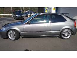 希少サンルーフ