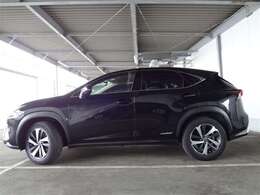 R2年式　レクサス　　NX300h Iパッケージ　入荷しました。