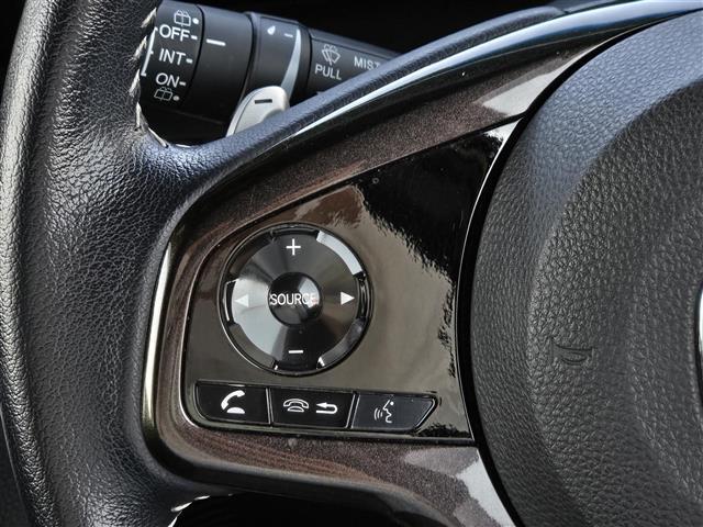 【運転席操作部】快適なドライブを楽しむための機能が装備されています！運転席から触れるので、使いやすいです！除菌プランいれていただくと、さらに清潔で安心していただけます！