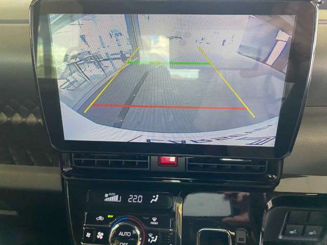 狭い駐車場などでの運転を支援する、バックビューモニター付☆　不安なバック駐車を、パーキングアシストで快適に♪