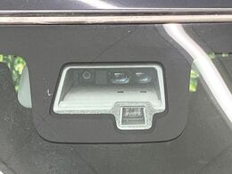 【スズキ　セーフティサポート】走行中に前方の車両等を認識し、衝突しそうな時は警報とブレーキで衝突回避と被害軽減をアシスト。より安全にドライブをお楽しみいただけます。