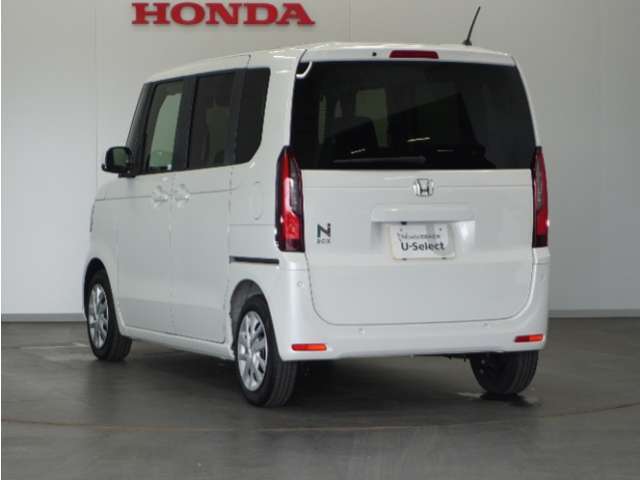 ◆障害物センサー◆車庫入れの時などに近くに障害物がある場合、障害物までの距離を音で知らせてくれます。