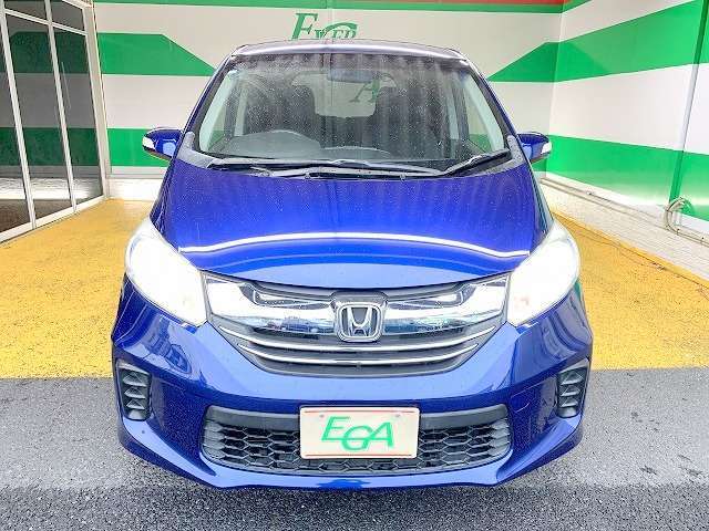 禁煙車です！また、ミラーウインカー・ドアバイザー・プライバシーガラス付きです！