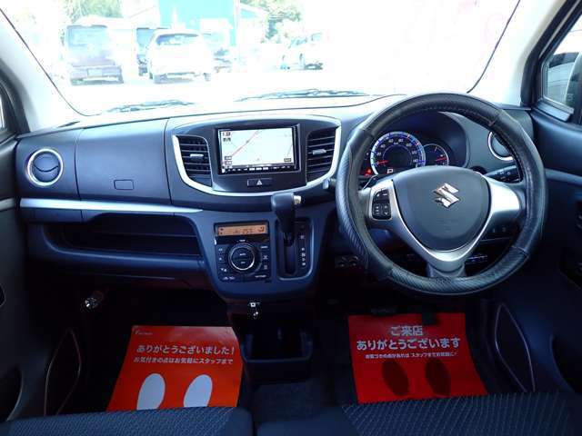 中古自動車販売士のいるお店です。お客様のカーライフを真剣にご提案させていただきます。