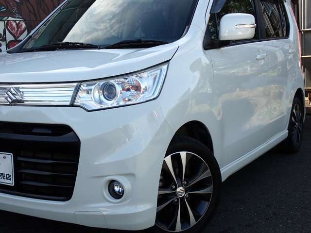 電動格納式ドアミラーウインカー付き♪