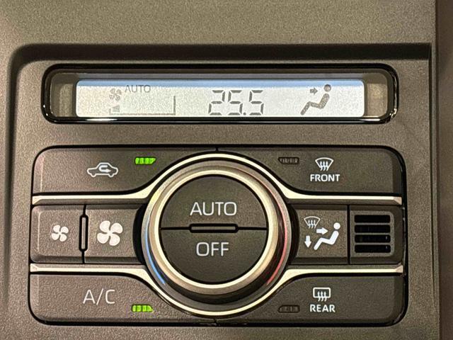 車内空調は”AUTOエアコン”にお任せ。運転に集中出来ますよ！