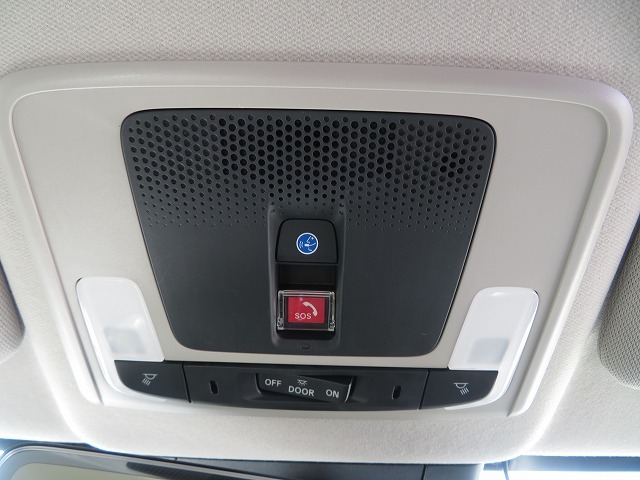 緊急通報ボタン★緊急時に車内の緊急通報ボタンを押すとHondaTotalCare緊急サポートセンターに繋がります◎オペレターが警察、救急への取次を行います◎詳細はスタッフまでお問合せください！！