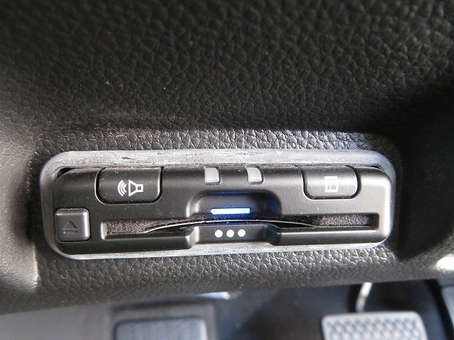 ◆◆ETC付！高速道路の料金所はキャッシュレスで通過です！サービスエリア等にあるスマートインターの出入りも利用可能でとっても便利☆ご納車後すぐにお使い頂けるようセットアップしてのお渡しとなります。