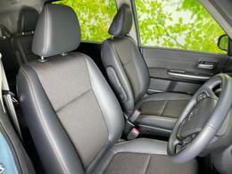 「この車の写真をもっと見たい」「状態が気になる」「この装備はついている？」どんな小さな疑問でもお気軽にお問い合わせください！