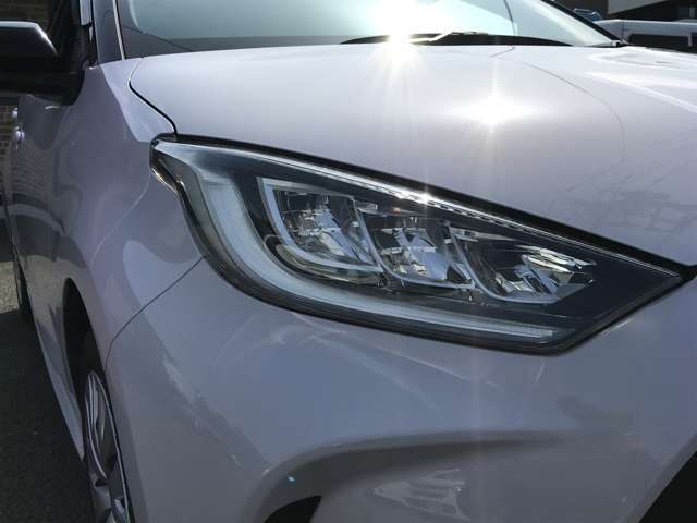 展示車両は、展示前に外装はもちろんの事、内装も隅々まで清掃を行い清潔で快適にご覧いただけるように展示しております☆ご成約時には、外装、内装をチェックして洗車、清掃を行いお客様へ納車いたします。