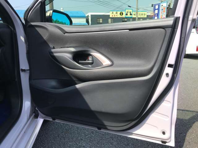 お支払いは、オートローンも取り扱いいたしております。お支払いのシュミレーションも可能！お申込みは、審査時間が短く、手続きが簡単！審査に不安な方も一度ご来店いただきご相談ください。ご来店お待ちしてます！