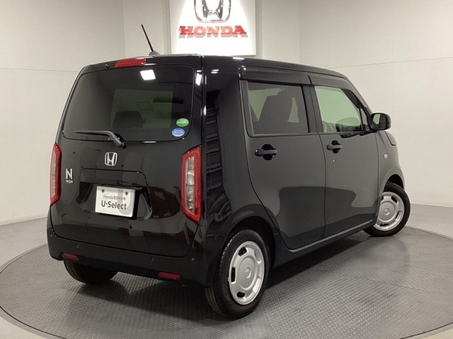 【Honda認定中古車 U-Select】　は3つの安心をお約束します。　1　Hondaのプロが整備した安心。 2　第三者機関がチェックした安心。　3　購入後もHondaが保証する安心。