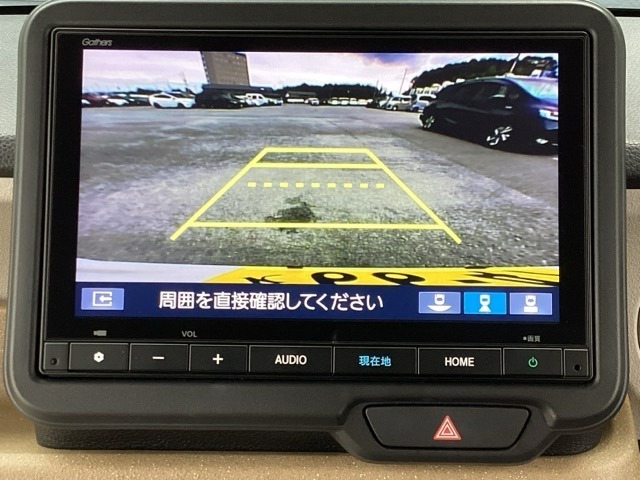 バックカメラも装備しております。車庫入れの苦手なお客様も安心！重宝してくれます！