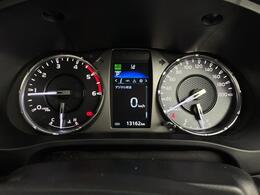 【スピードメーター】メーターがシンプルで見やすく運転しやすいですね！