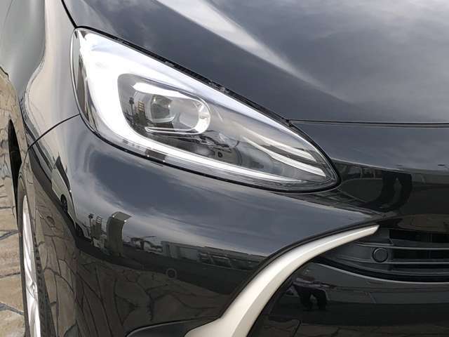 LEDヘッドライトは明るいので視認性がよく安全です★