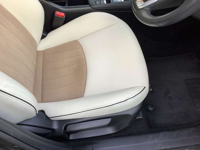 シートリフターつきなので適切な姿勢が取れます！