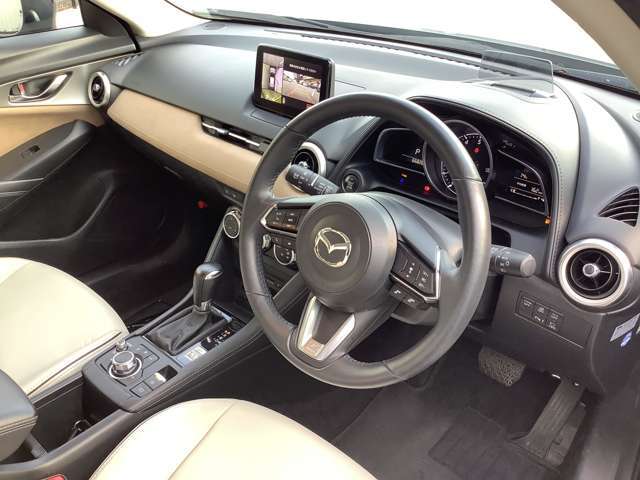 ホワイトの上質なインテリア！