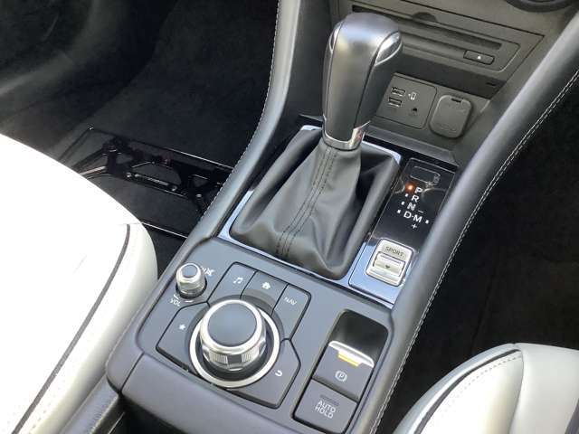 電動パーキング・オートホールド！