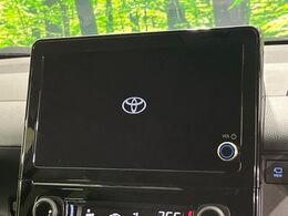 【8インチ　ディスプレイオーディオ】大画面のディスプレイはAppleCarPlayやAndroidAutoが利用可能。大きな画面でスマホナビアプリ等が利用いただけます♪